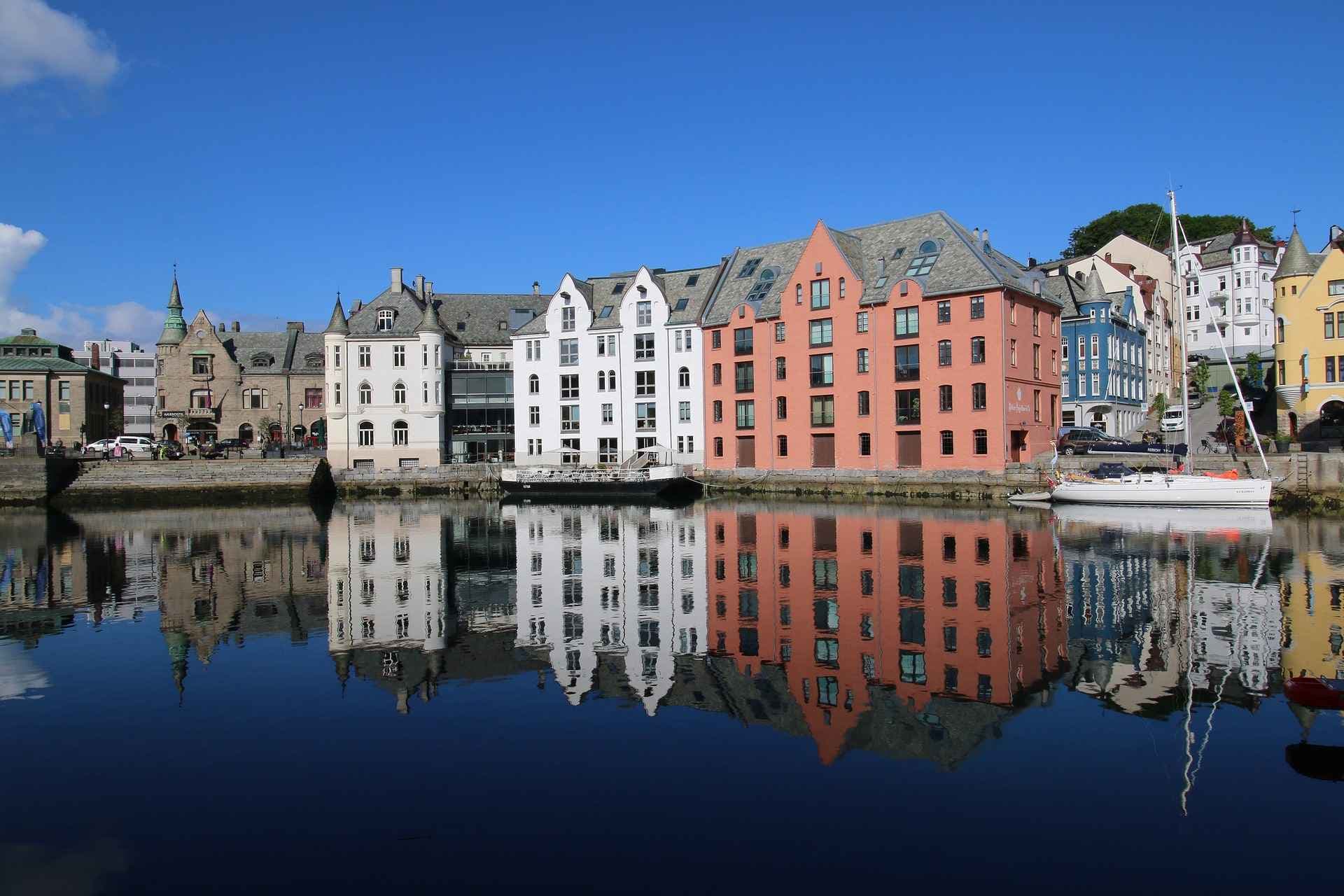 Ålesund fra luften. Foto. 